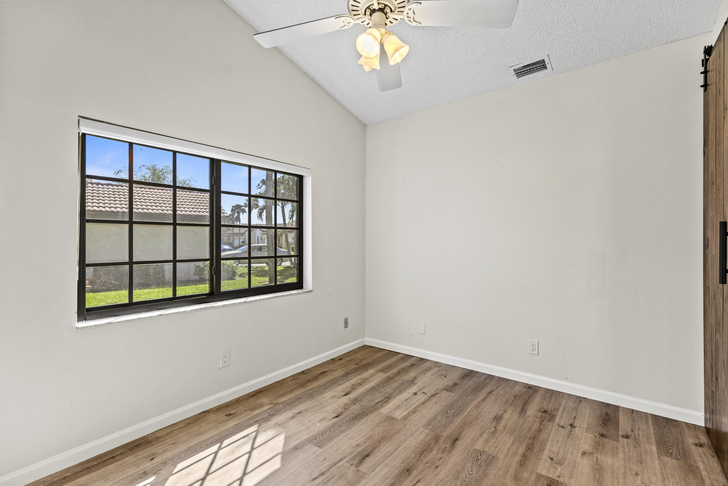 PARKWALK 4 - Residential