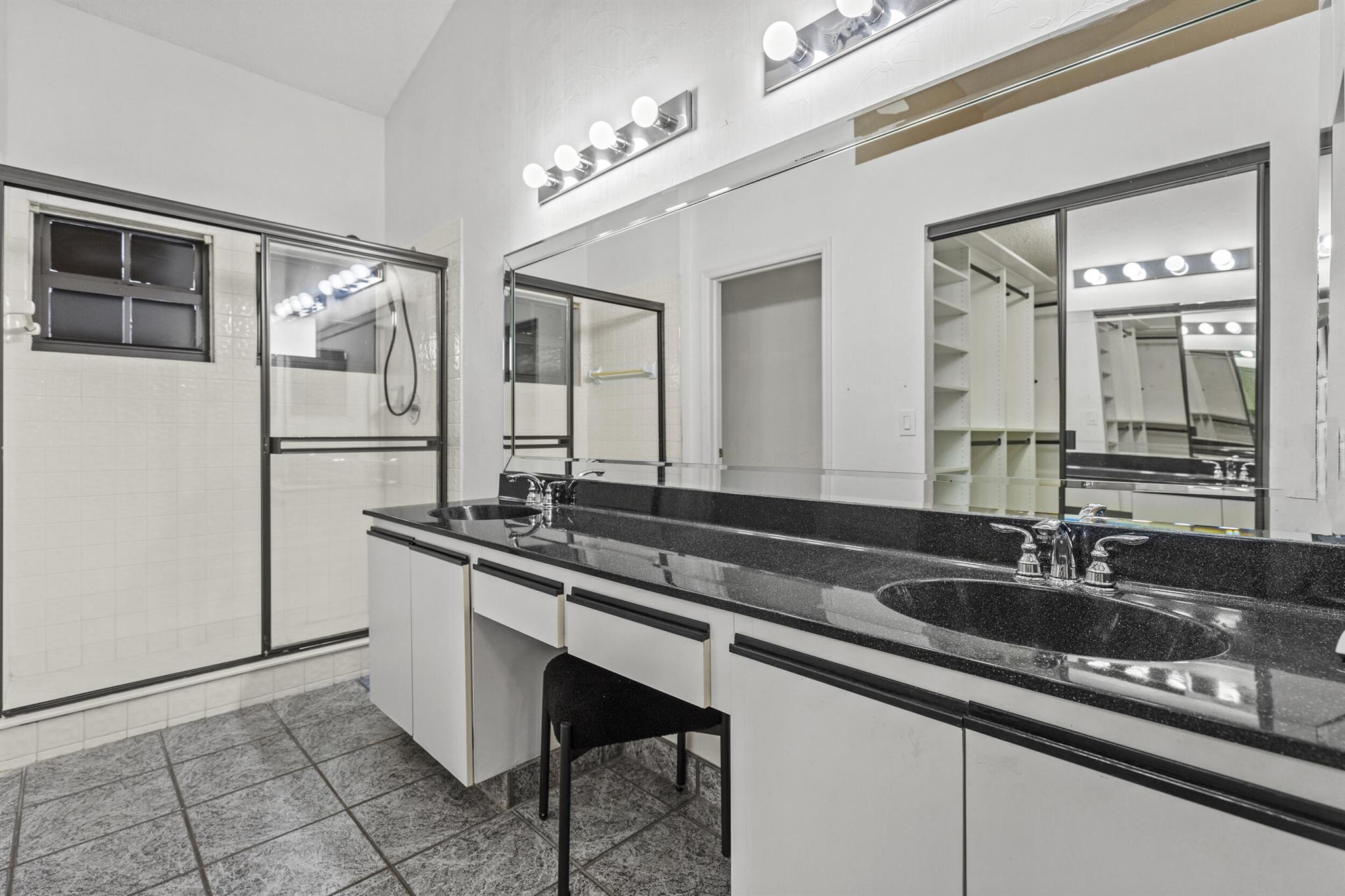 PARKWALK 4 - Residential