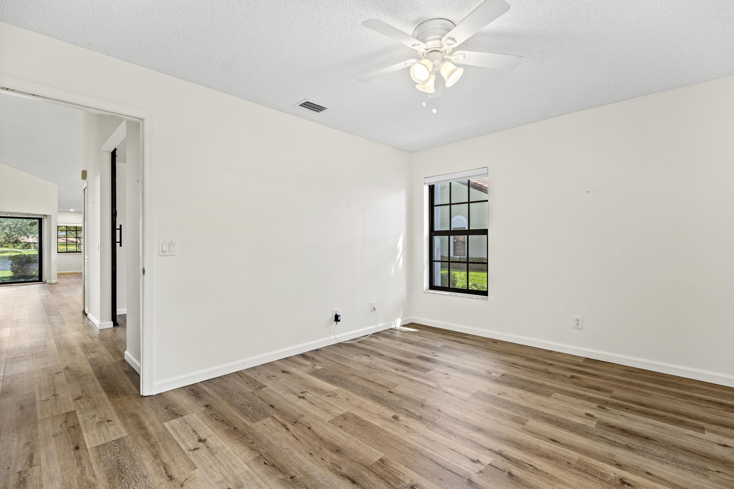 PARKWALK 4 - Residential