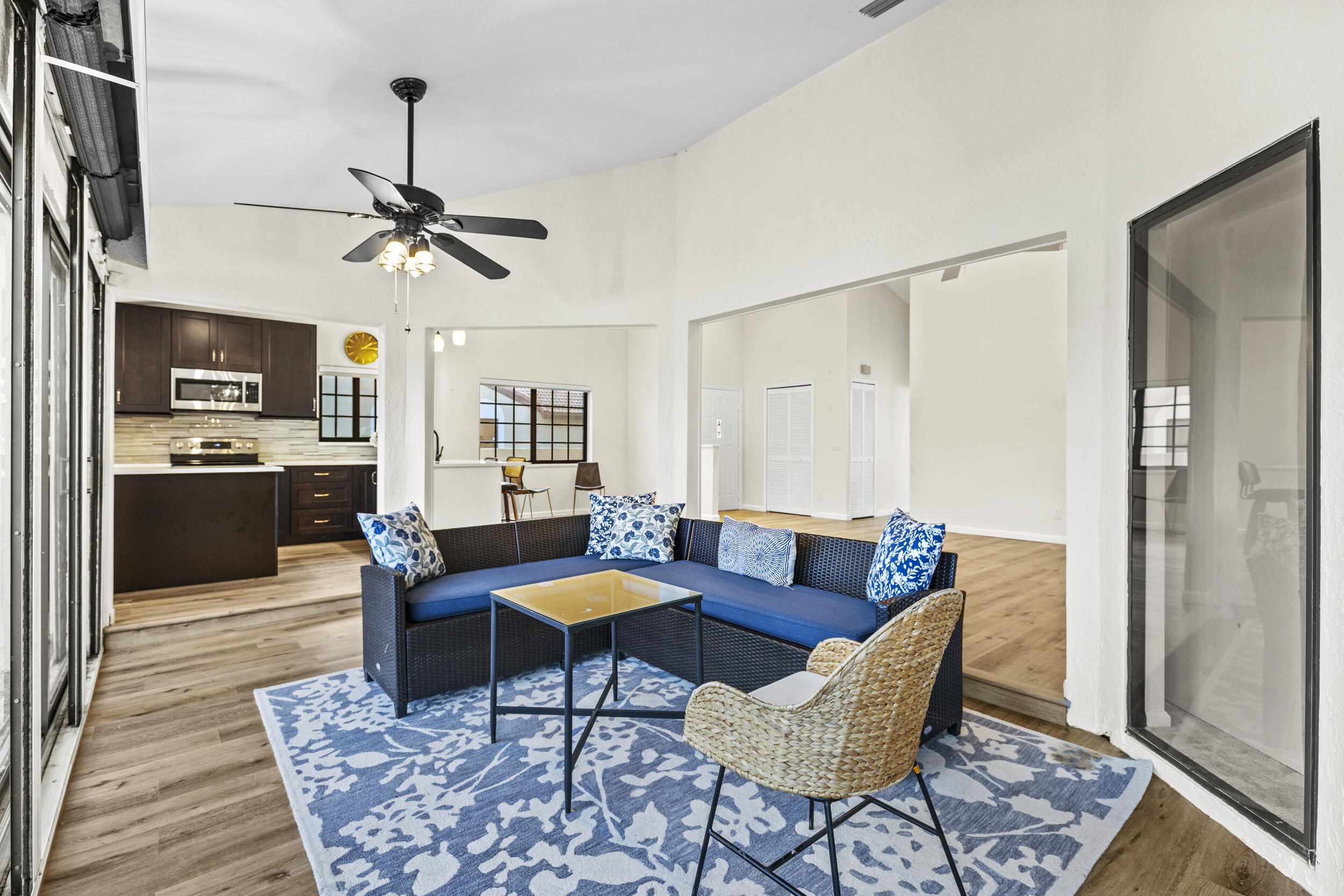 PARKWALK 4 - Residential