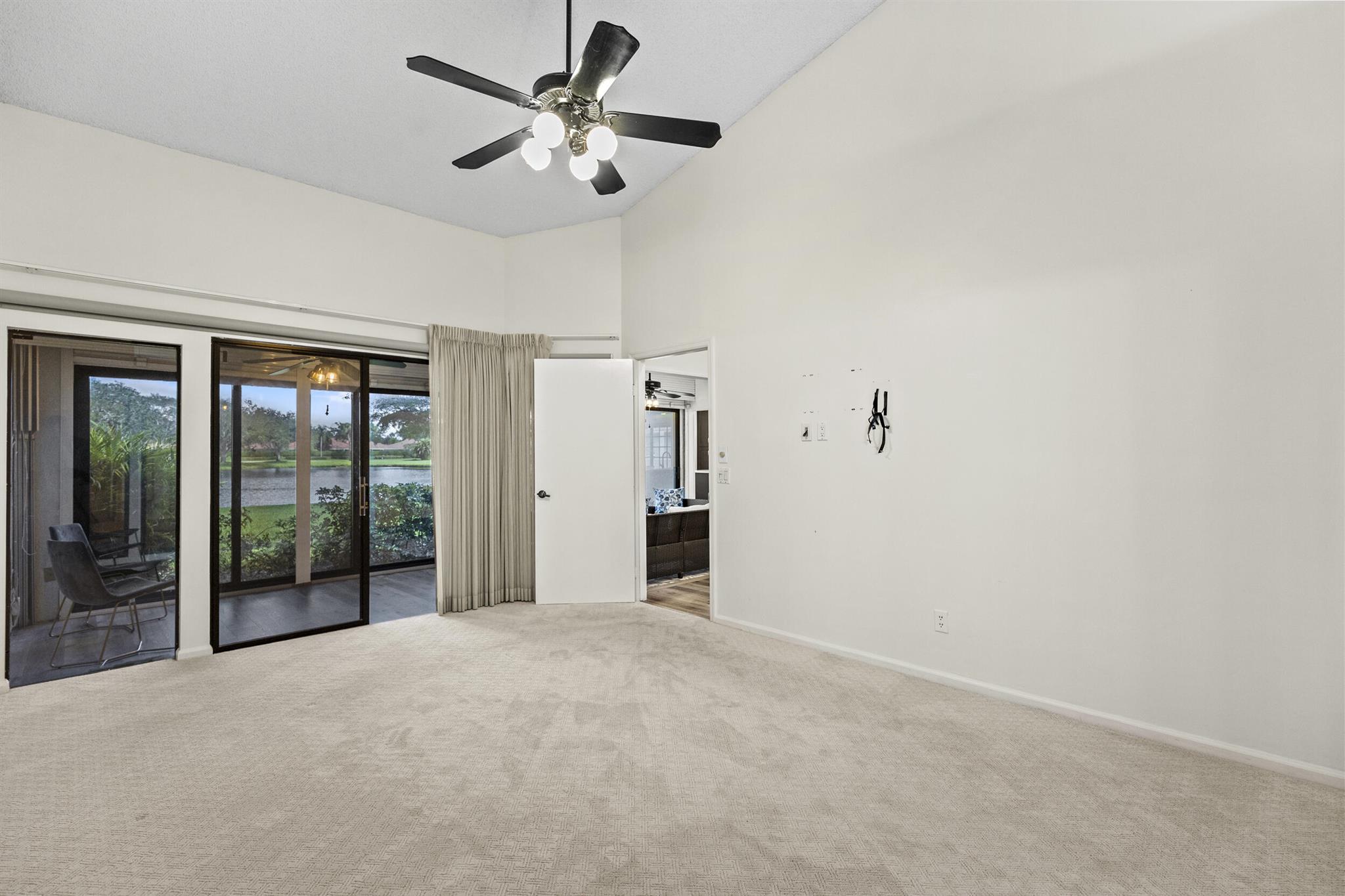 PARKWALK 4 - Residential