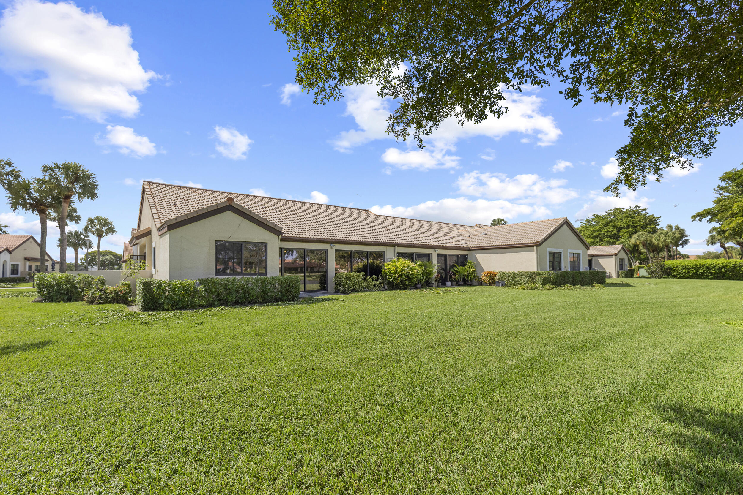 PARKWALK 4 - Residential