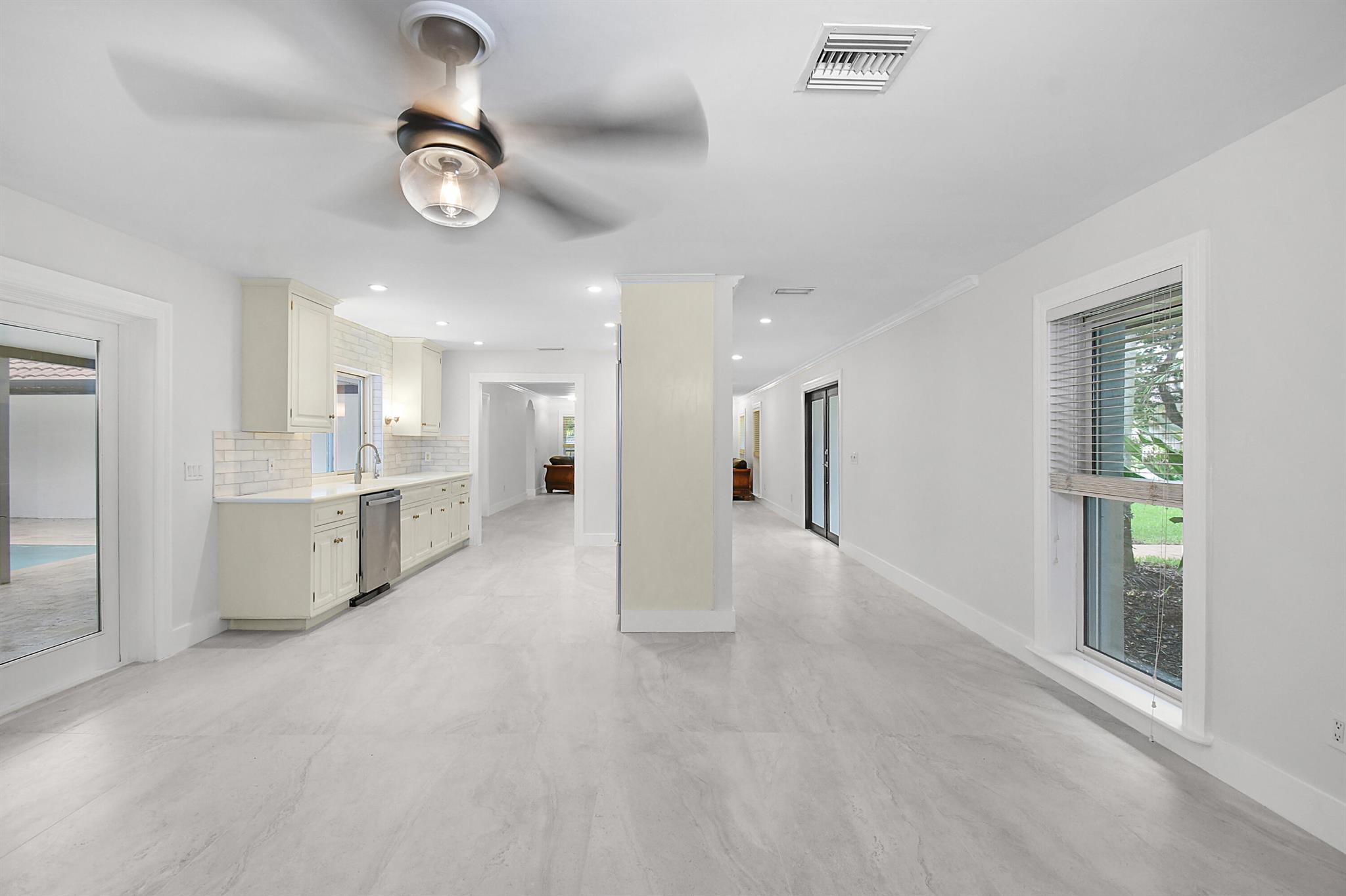 Sewalls Point, Florida 34996, United States, 3 Bedrooms Bedrooms, ,3 BathroomsBathrooms,Residential,Active,209484