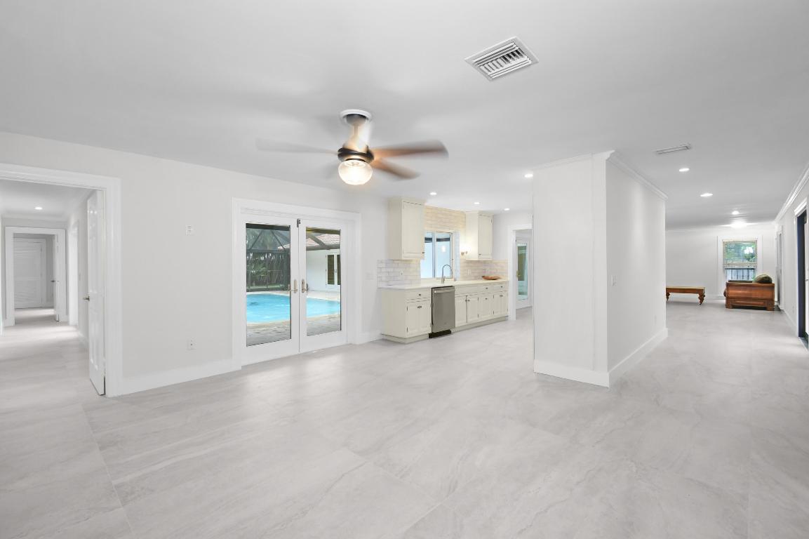 Sewalls Point, Florida, 34996, United States, 3 Bedrooms Bedrooms, ,3 BathroomsBathrooms,Residential,Active,1943731