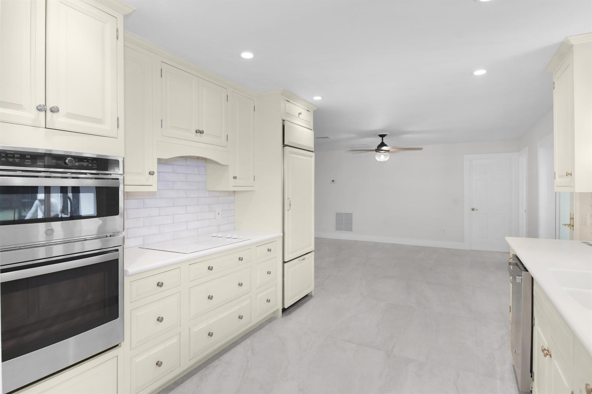 Sewalls Point, Florida 34996, United States, 3 Bedrooms Bedrooms, ,3 BathroomsBathrooms,Residential,Active,209484