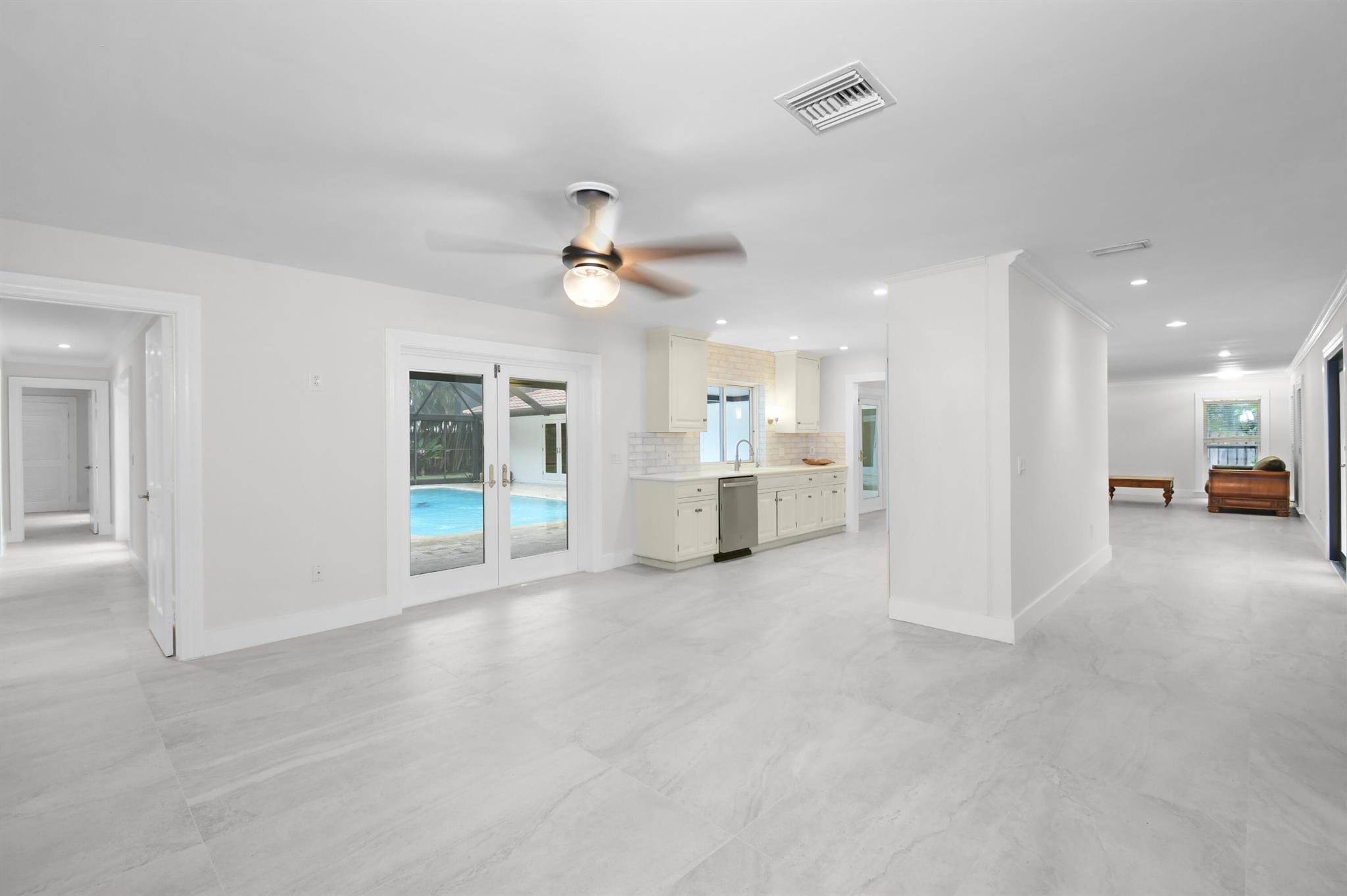 Sewalls Point, Florida 34996, United States, 3 Bedrooms Bedrooms, ,3 BathroomsBathrooms,Residential,Active,209484