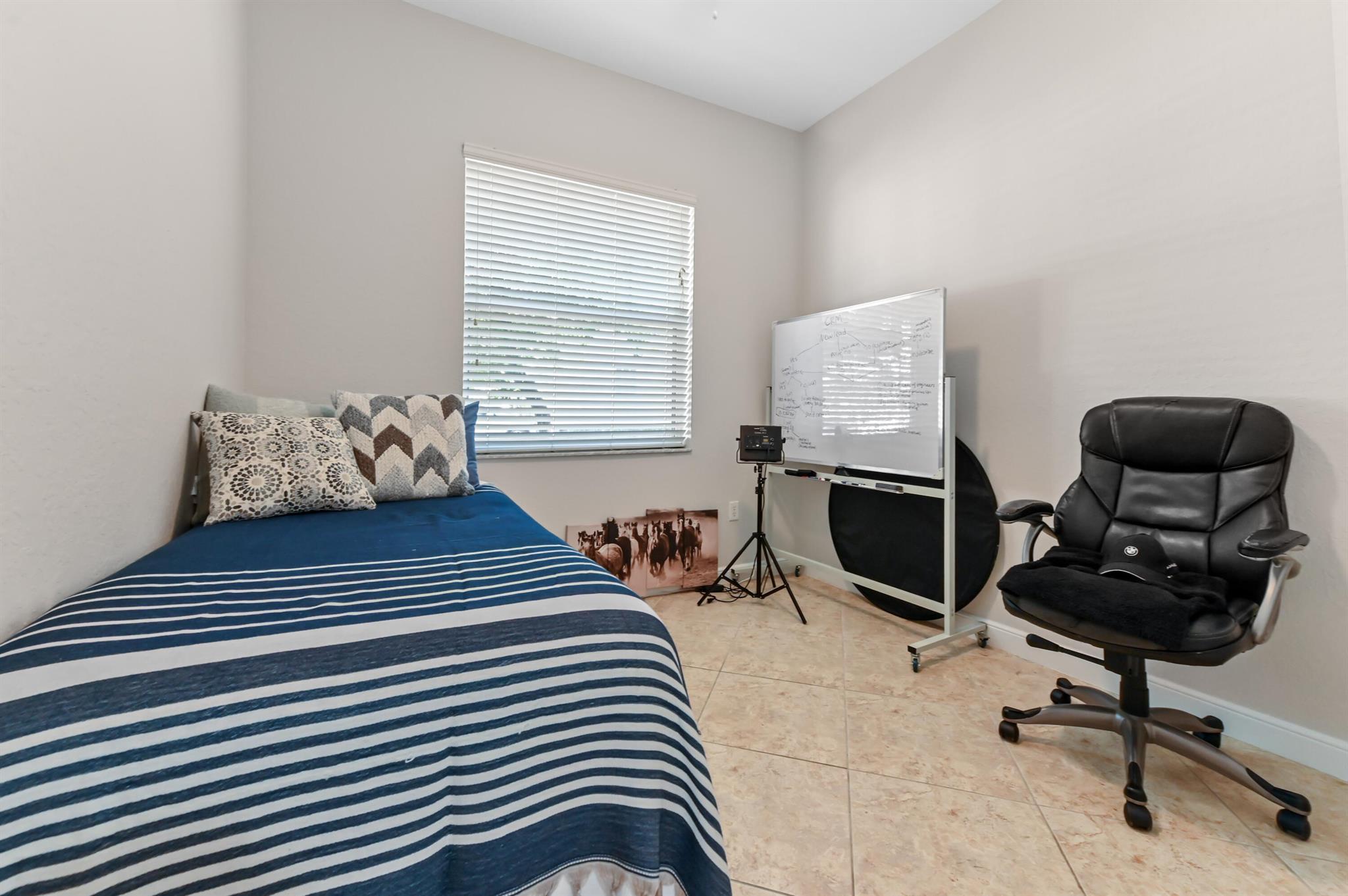 CITYSIDE CONDO - Residential