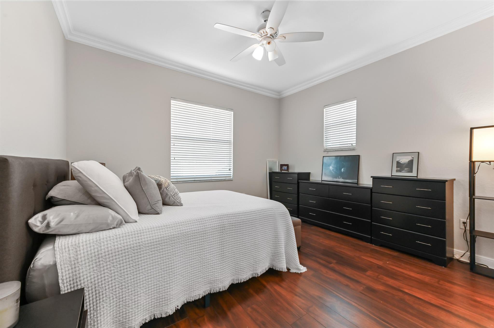 CITYSIDE CONDO - Residential