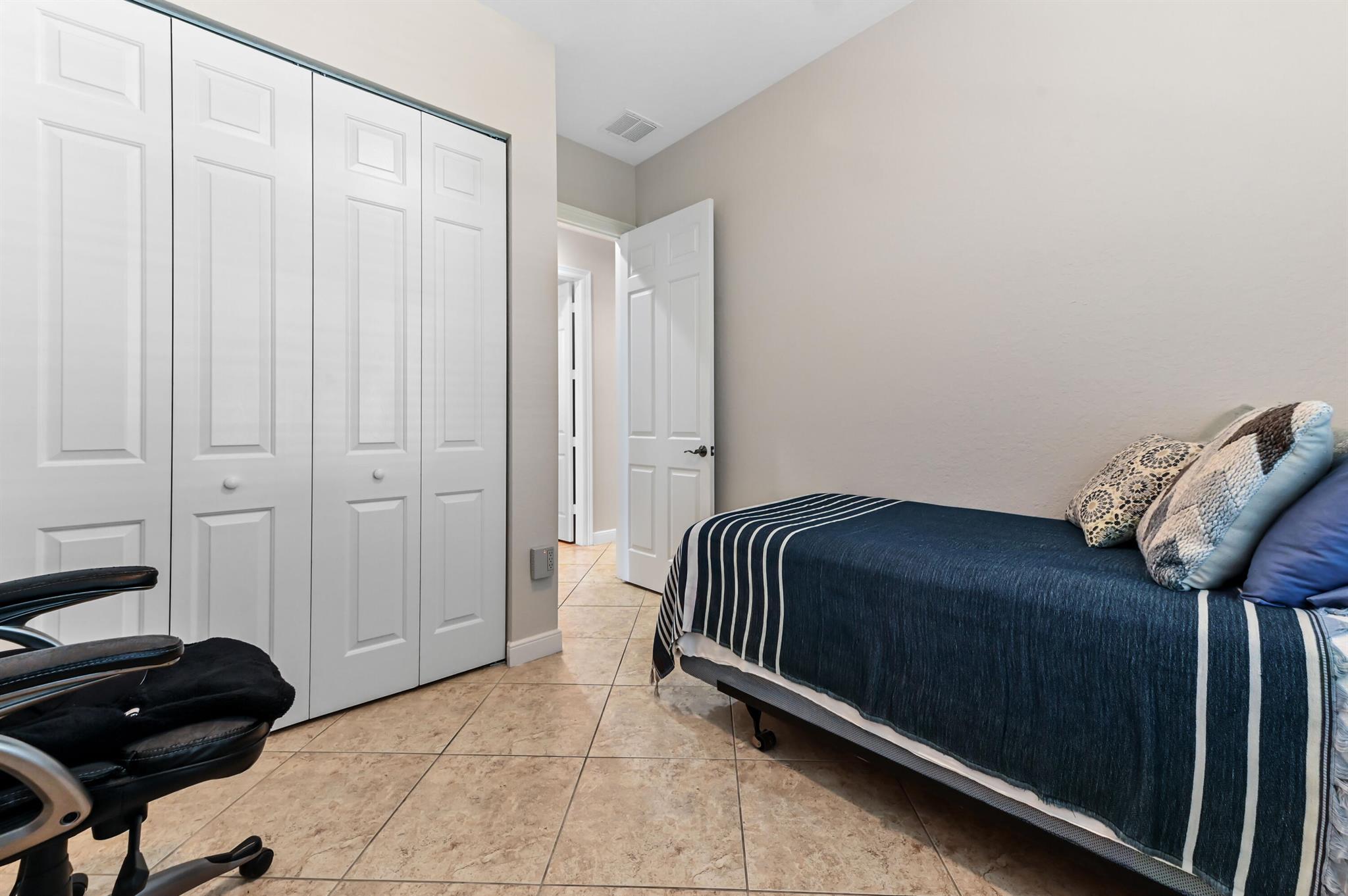 CITYSIDE CONDO - Residential