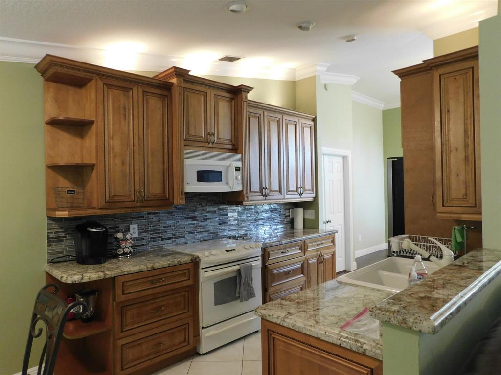 MEADOWLAND COVE - Residential Lease