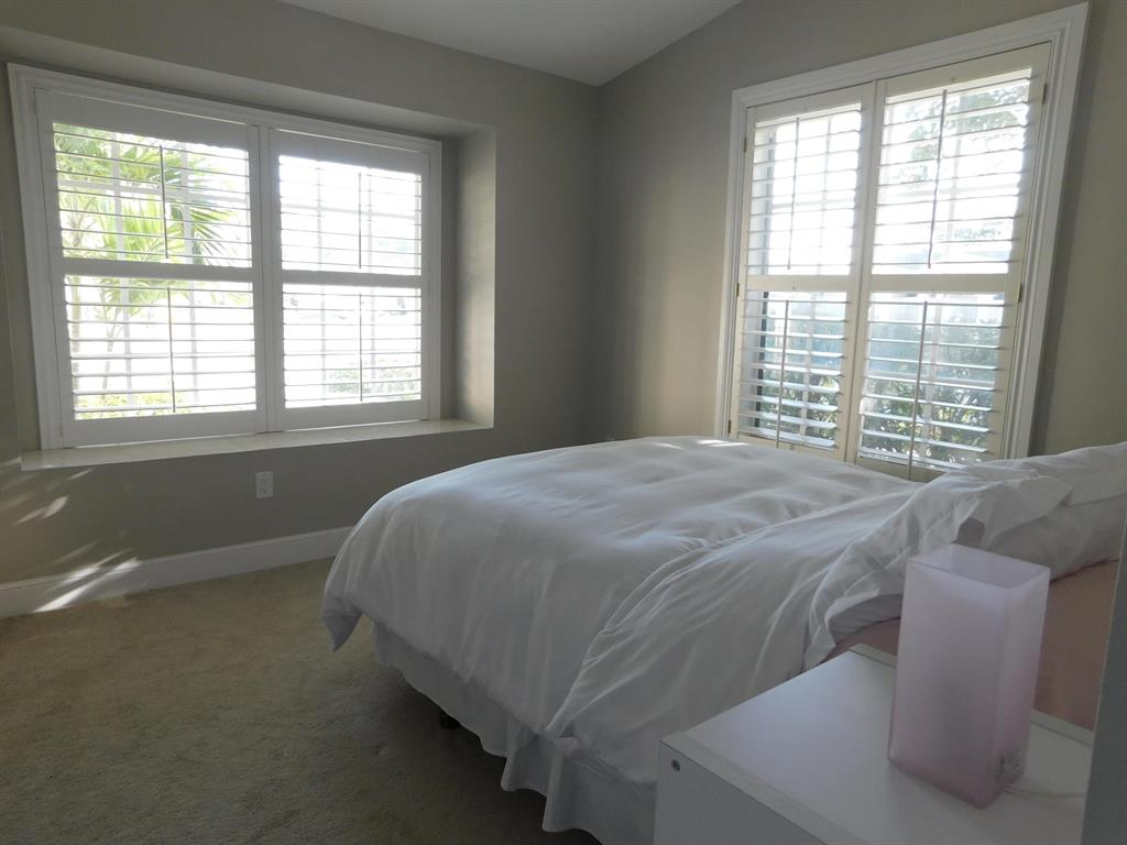 MEADOWLAND COVE - Residential Lease