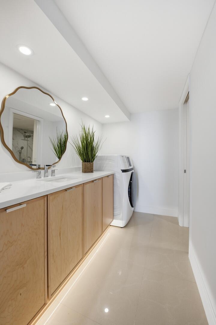 OLD PORT COVE - Residential