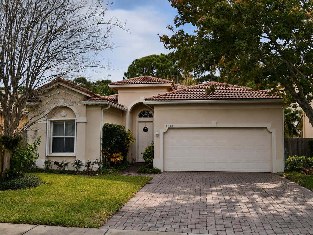 Photo of 5743 Sunberry Circle, Fort Pierce, FL 34951 (MLS # B26054556)