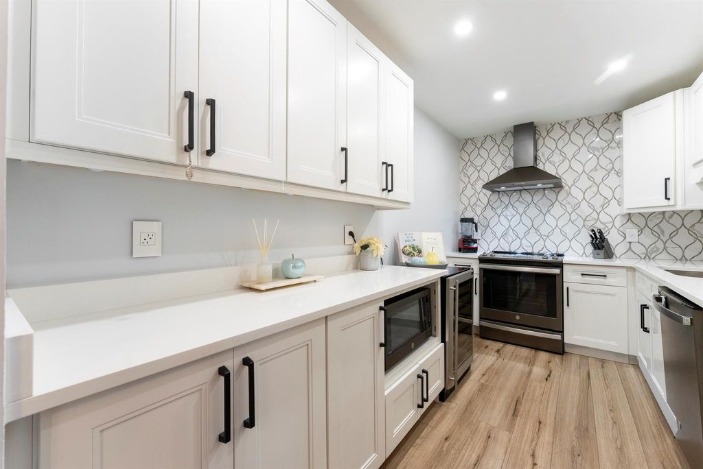 Photo of 10100 S 45th Trail S #444, Boynton Beach, FL 33436 (MLS # R11131201)