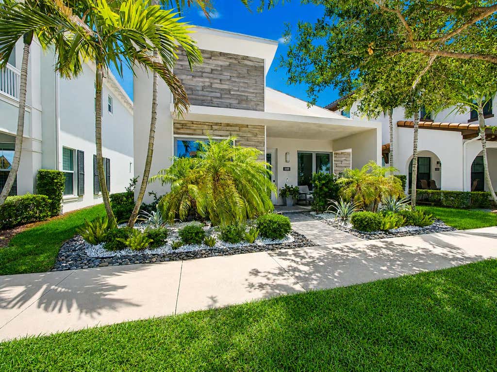 Photo of 1189 Faulkner Terrace, Palm Beach Gardens, FL 33418 (MLS # B26054017)