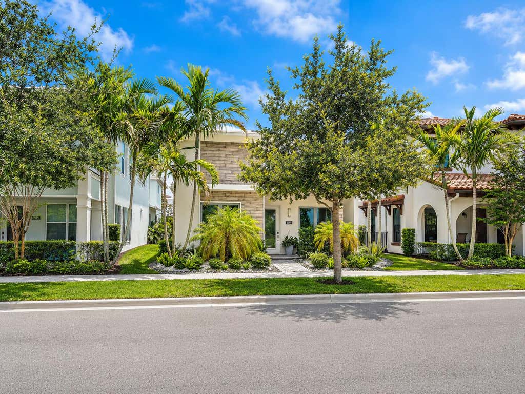 Photo of 1189 Faulkner Terrace, Palm Beach Gardens, FL 33418 (MLS # B26054017)