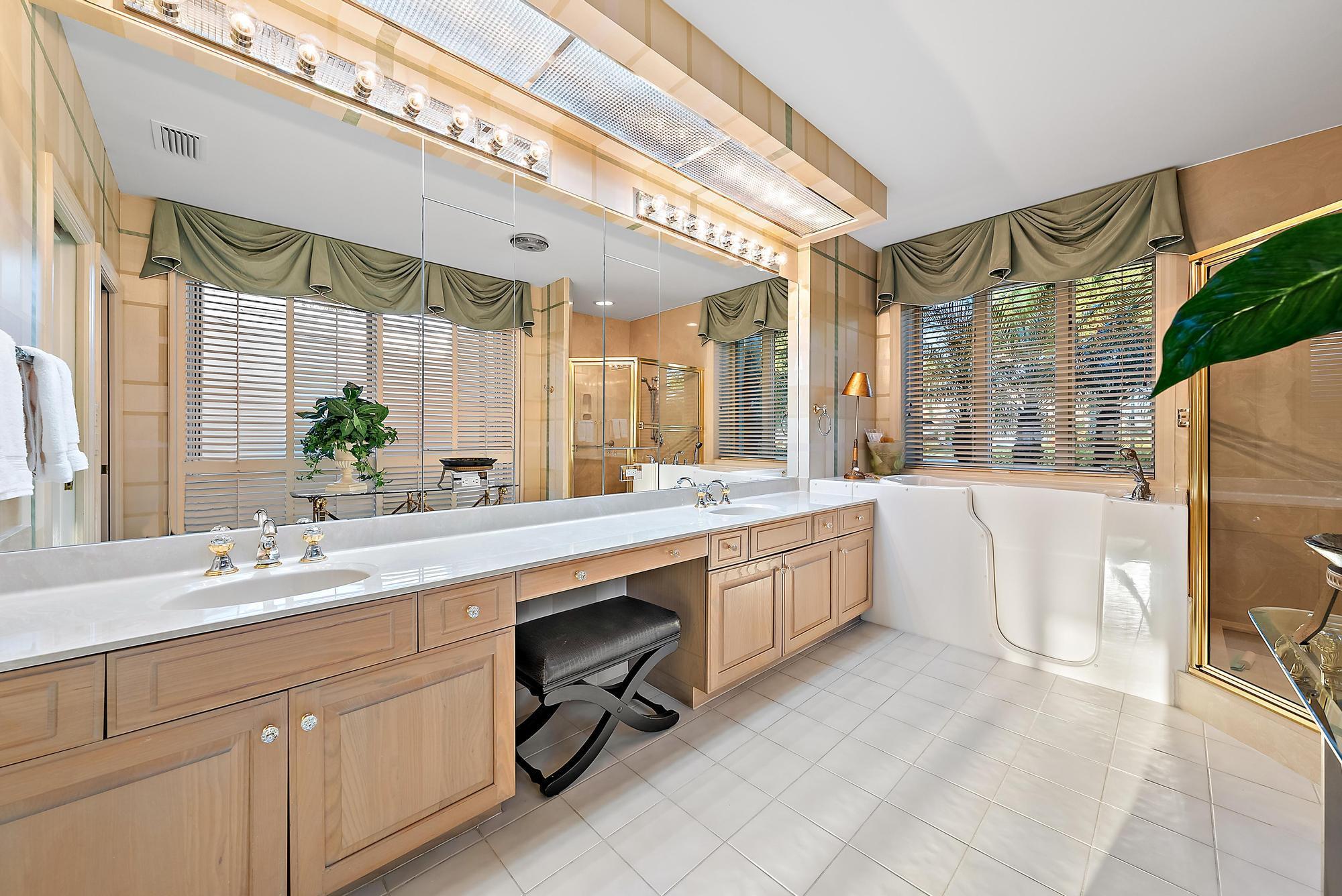 CASSEEKEY ISLAND AT JONAT - Residential