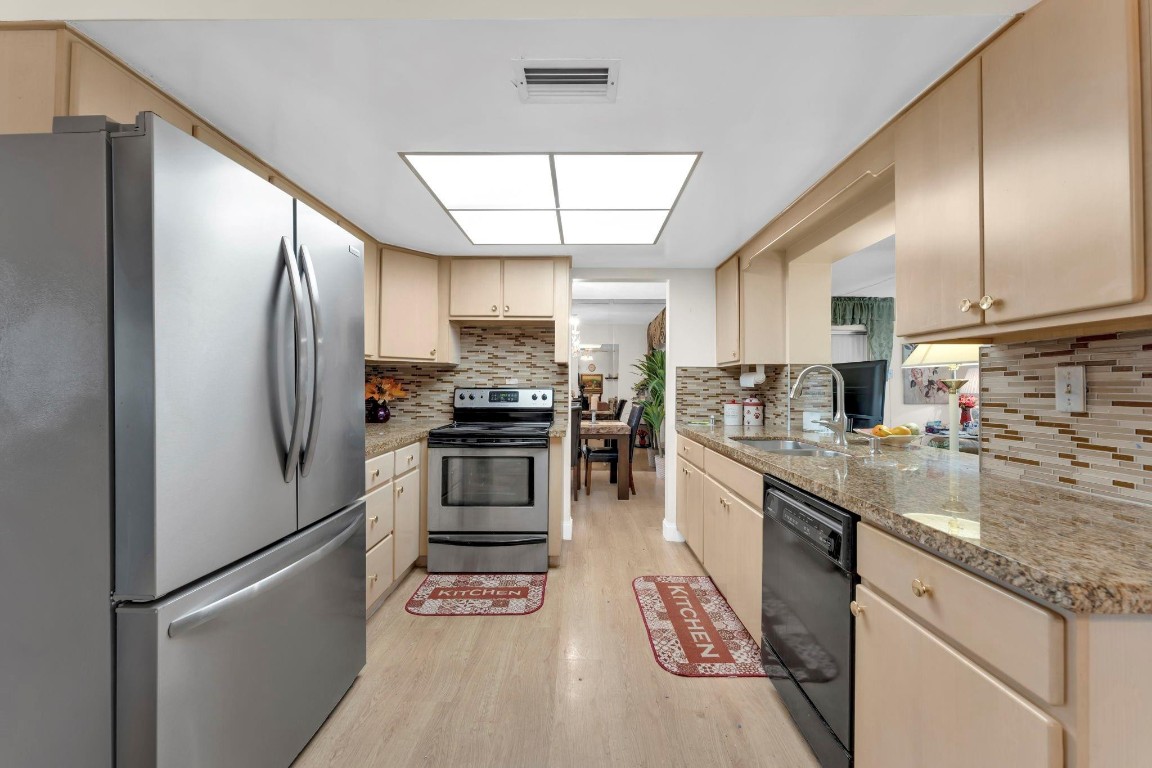 Mainlands Of Tamarac Lake - Residential