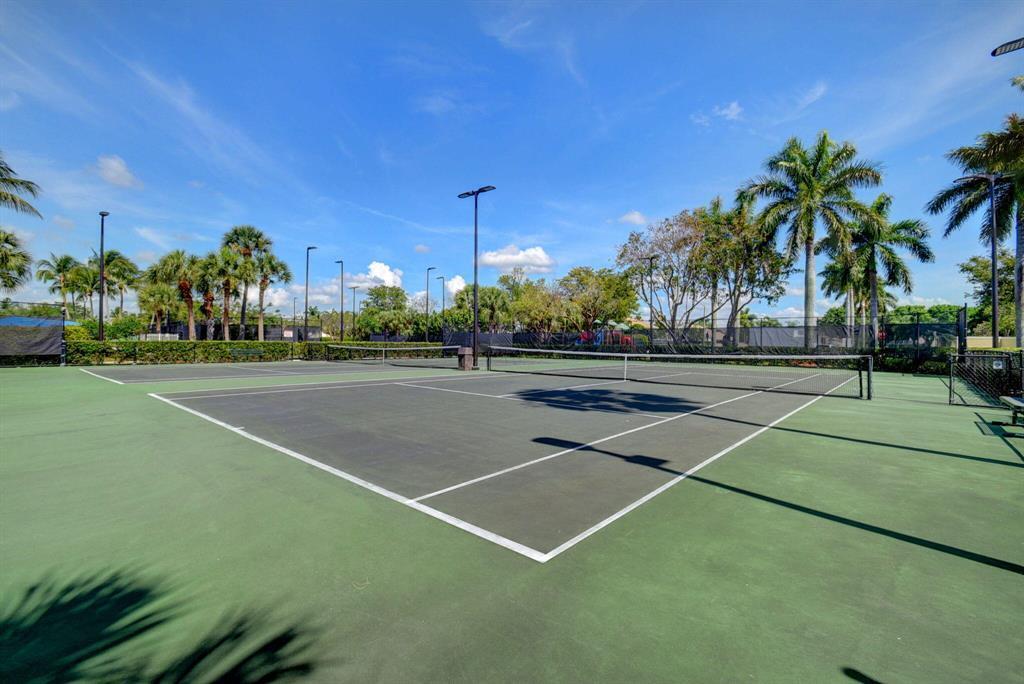 WINSTON TRAILS PAR 1 - Residential