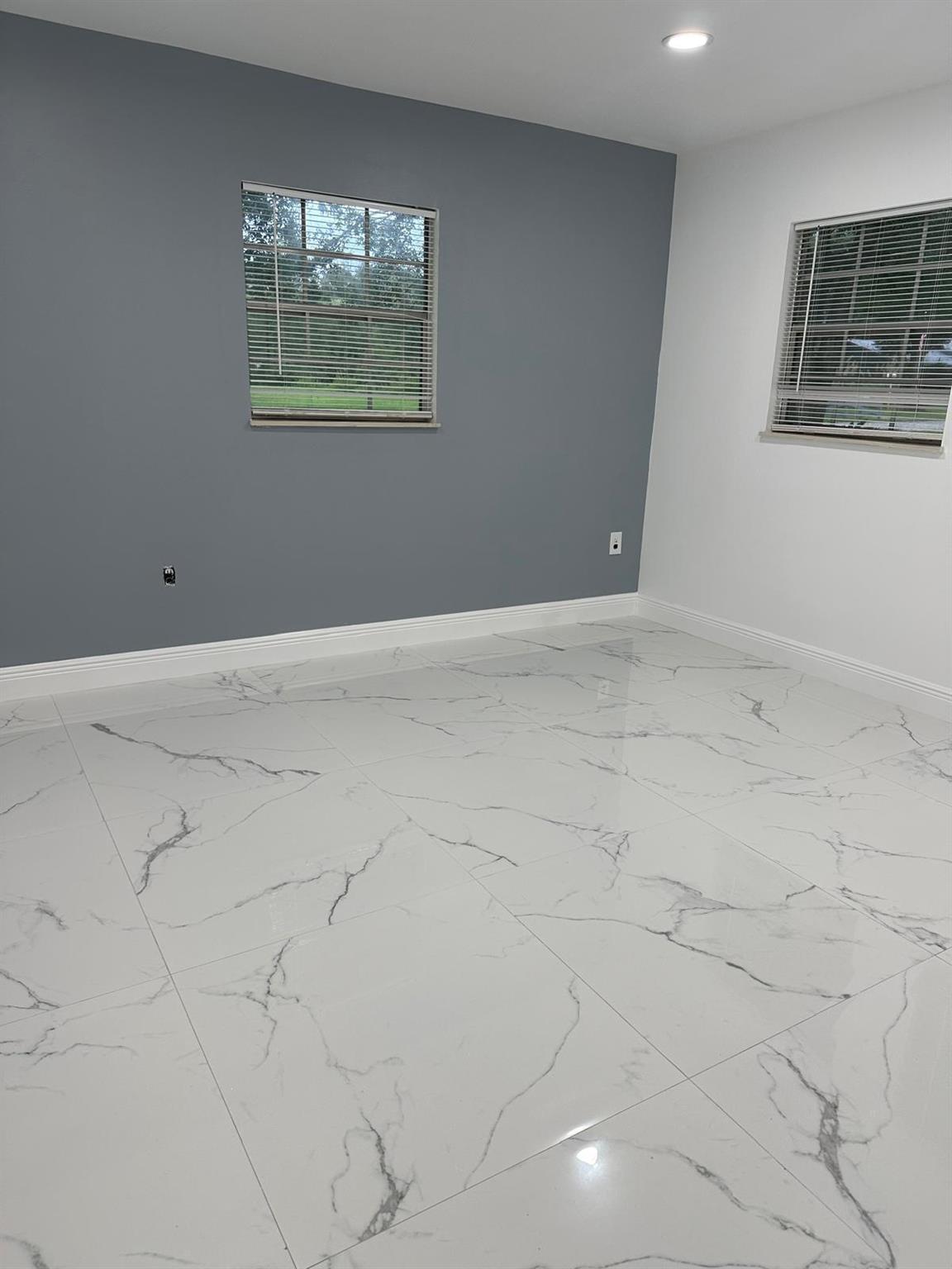 PINEWOOD ESTATES - Residential Lease