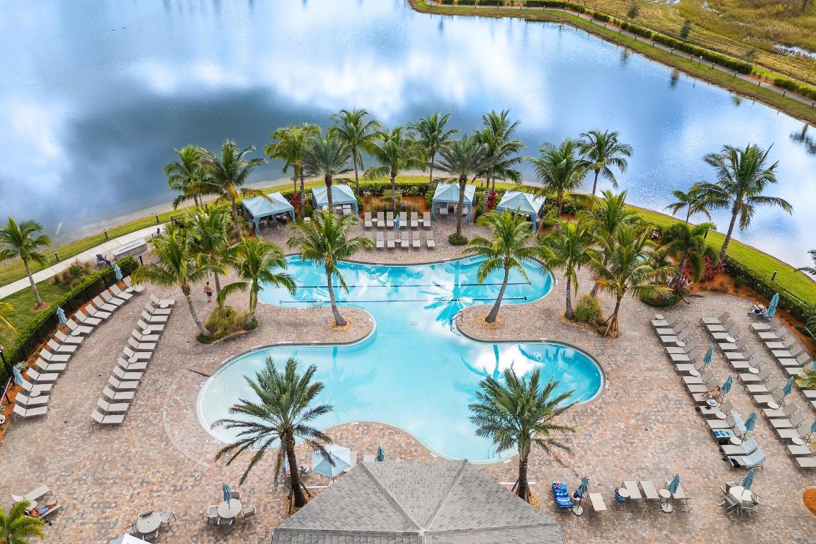 DEL WEBB AT TRADITION PLAT NO. 4 - Residential