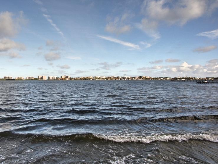 PALM LAKE 1 CONDO - Residential