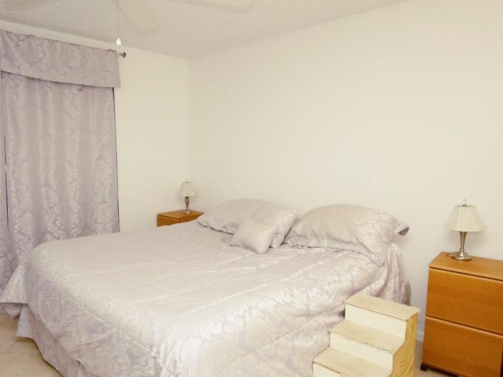 PALM LAKE 1 CONDO - Residential