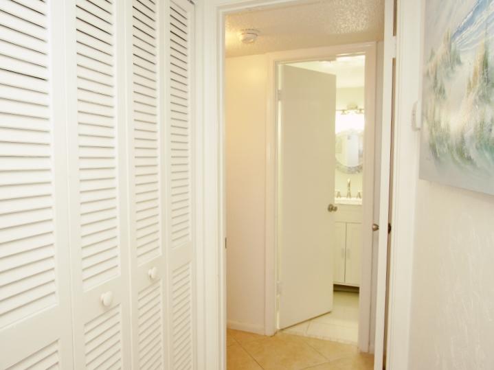 PALM LAKE 1 CONDO - Residential