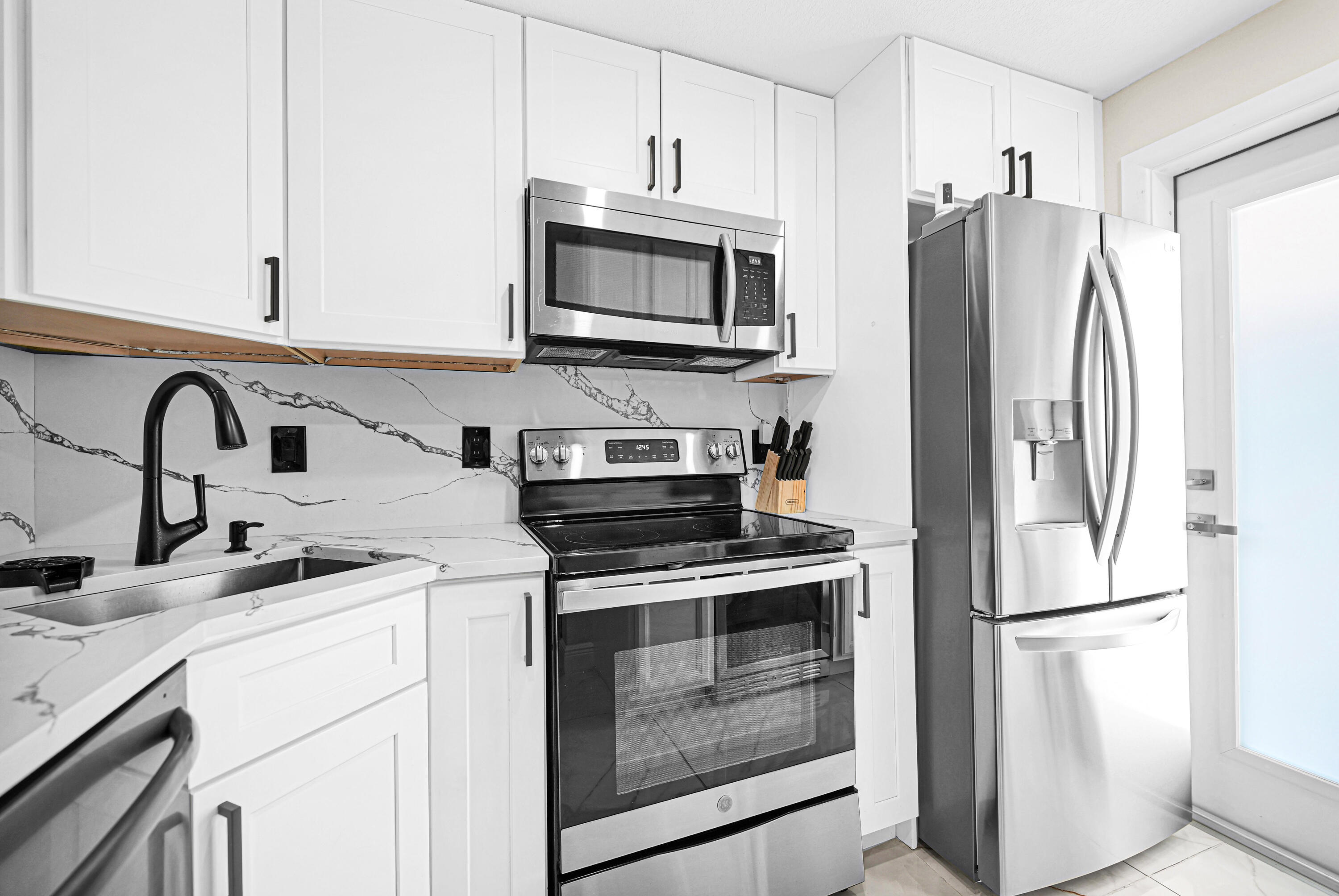 DEERFIELD BEACH GARDENS CONDO - Residential Lease