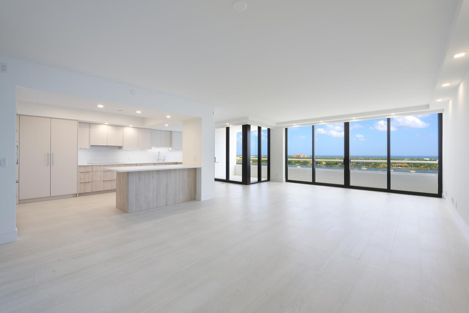 PLAZA OF THE PALM BEACHES - Residential