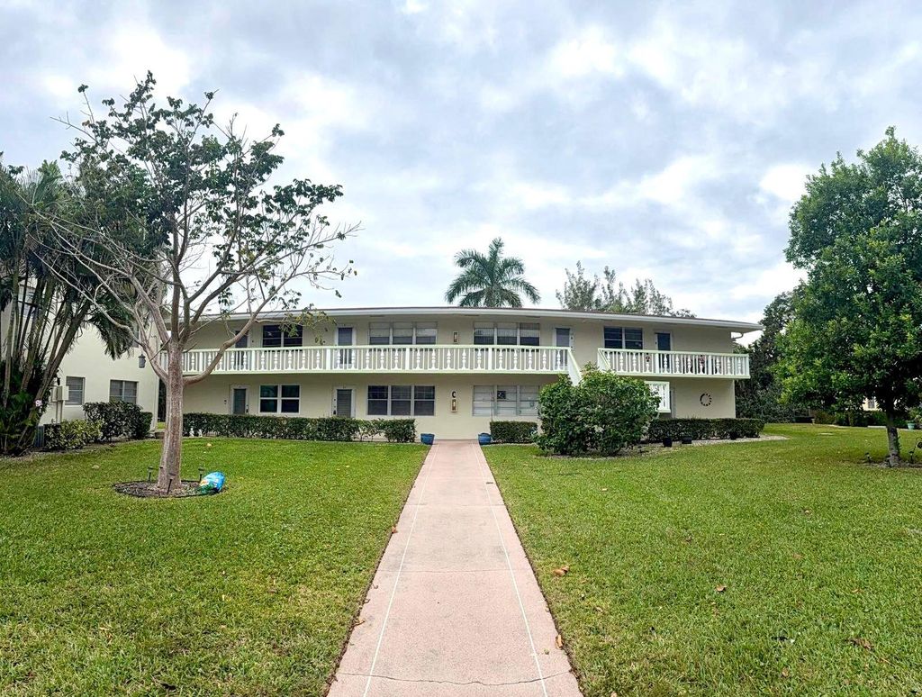 Photo of 63 Windsor C, West Palm Beach, FL 33417 (MLS # R11159618)