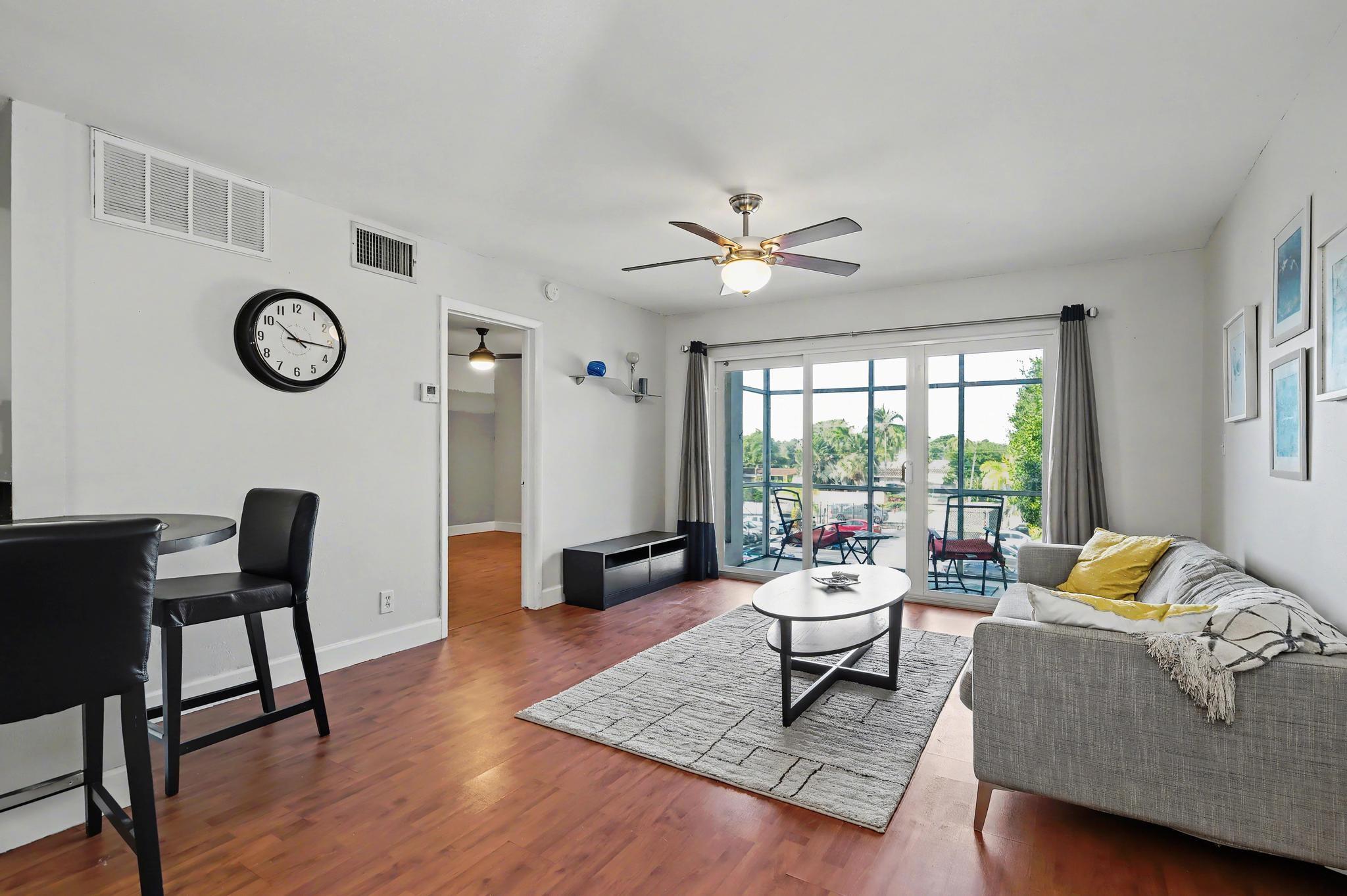 3000 NE 16th Ave 305