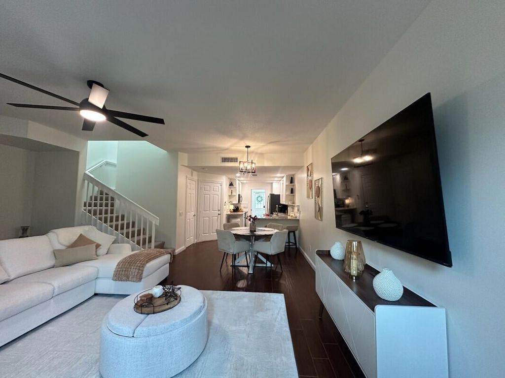 Photo of 3325 E Community Drive, Jupiter, FL 33458 (MLS # R11127230)