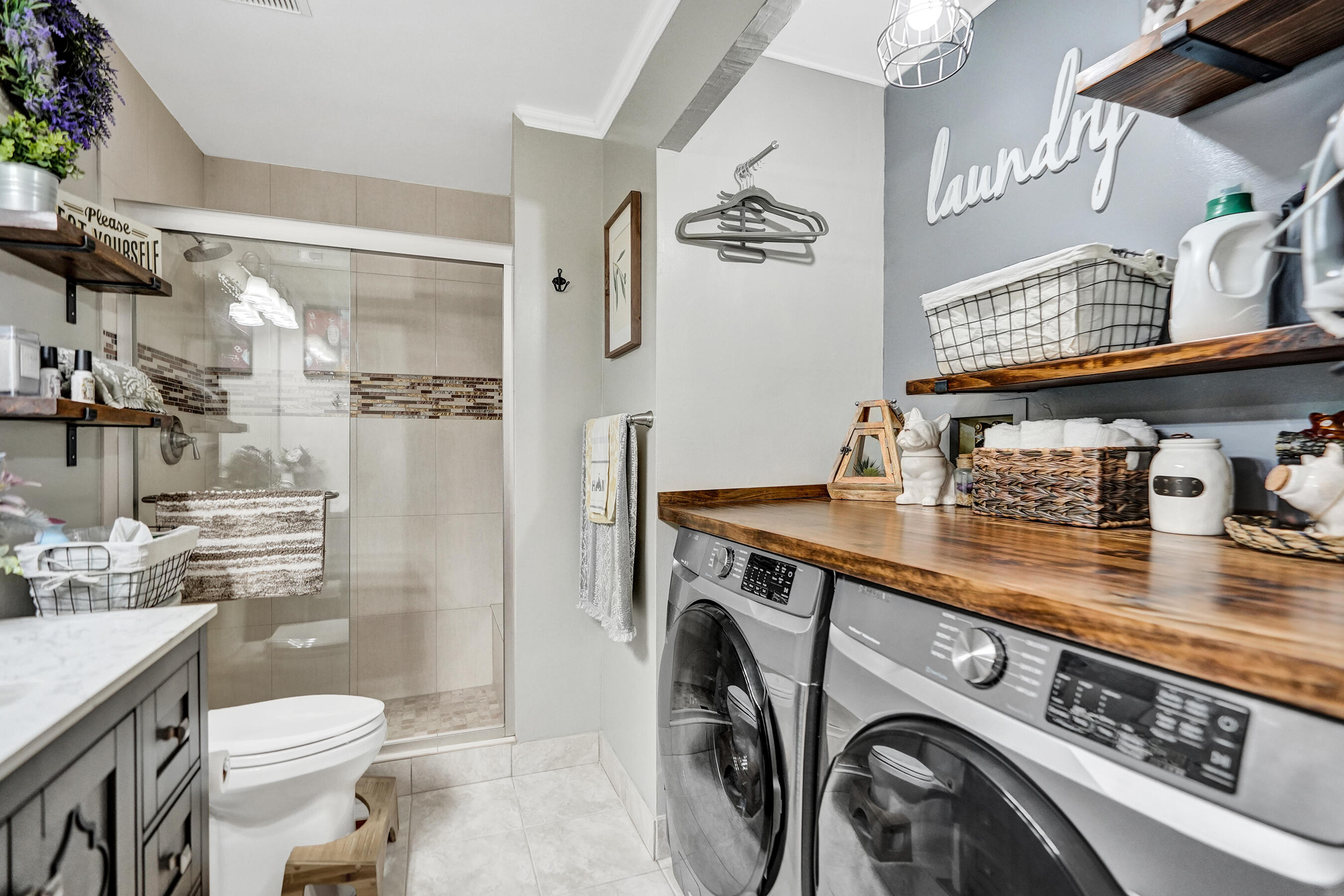 BONAIRE VILLAGE AT WOODMONT - Residential