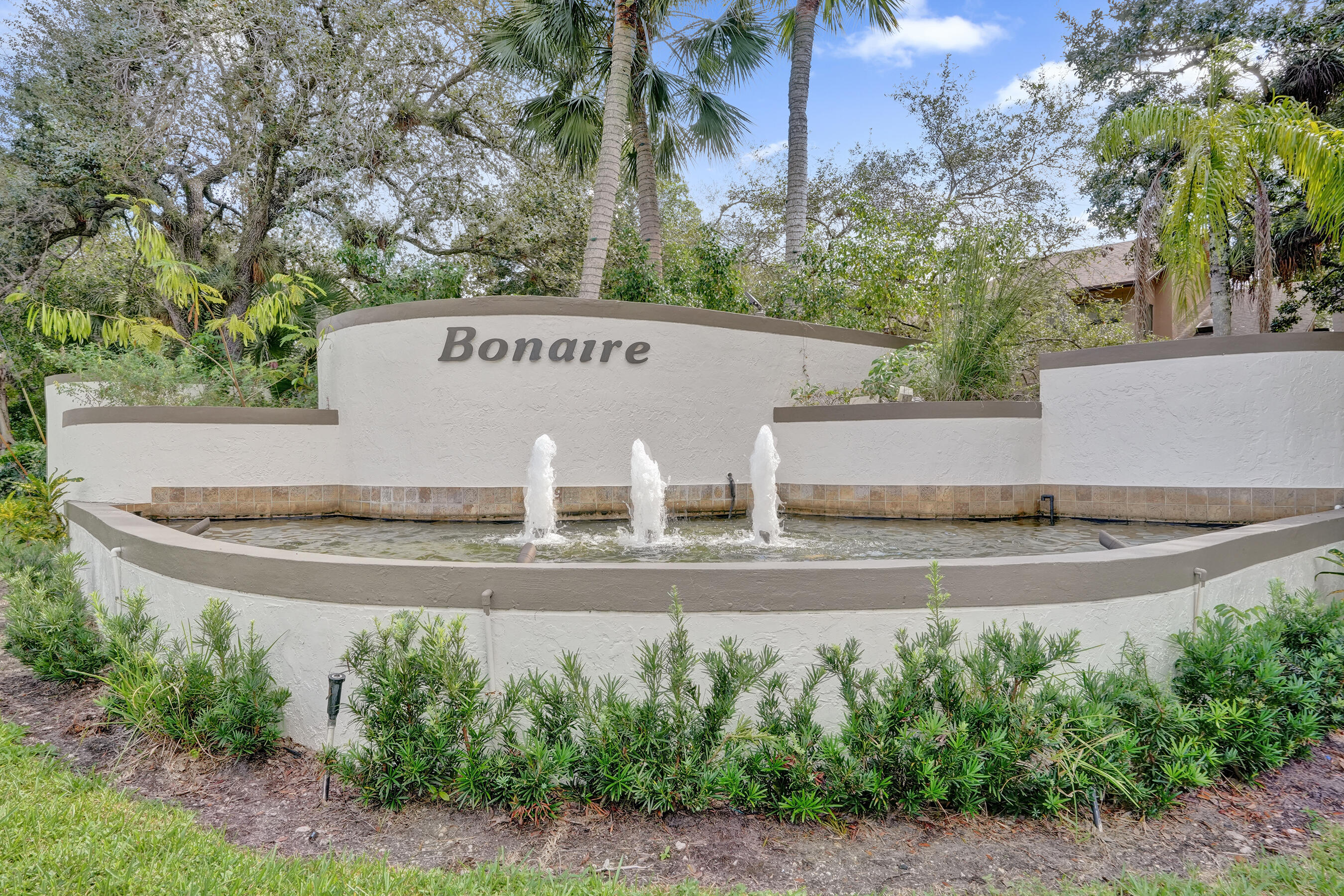 BONAIRE VILLAGE AT WOODMONT - Residential