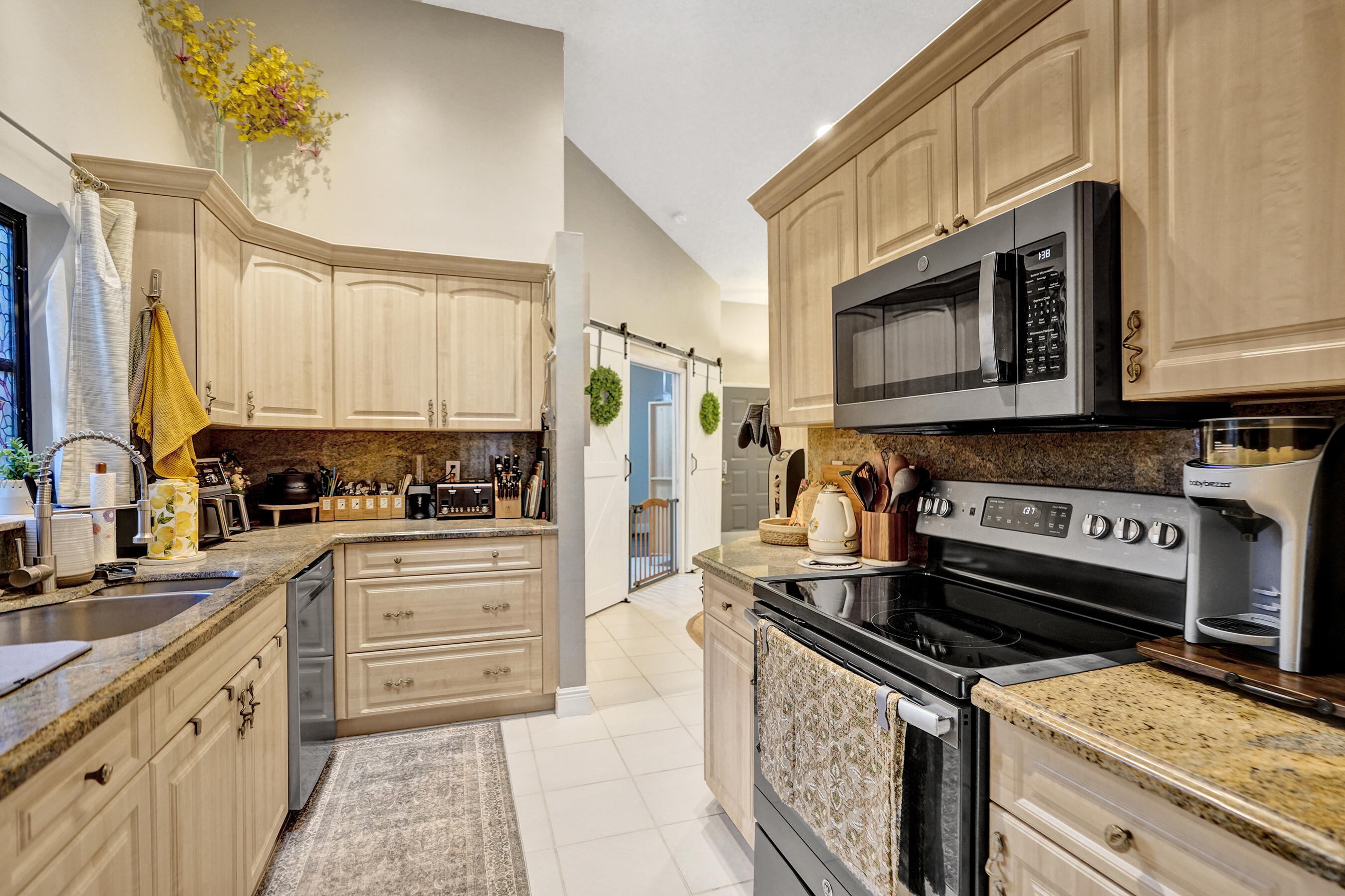 BONAIRE VILLAGE AT WOODMONT - Residential