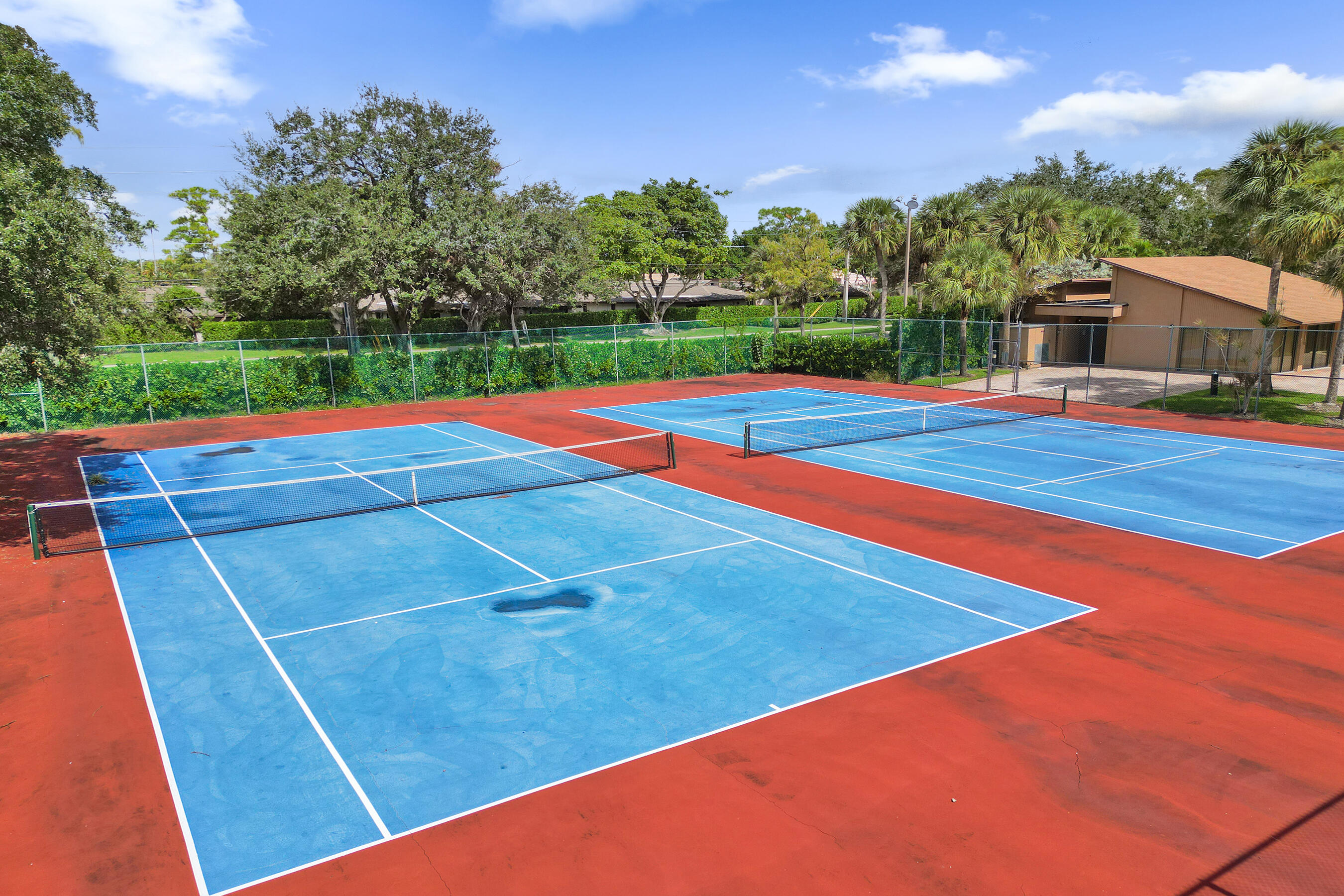 BONAIRE VILLAGE AT WOODMONT - Residential