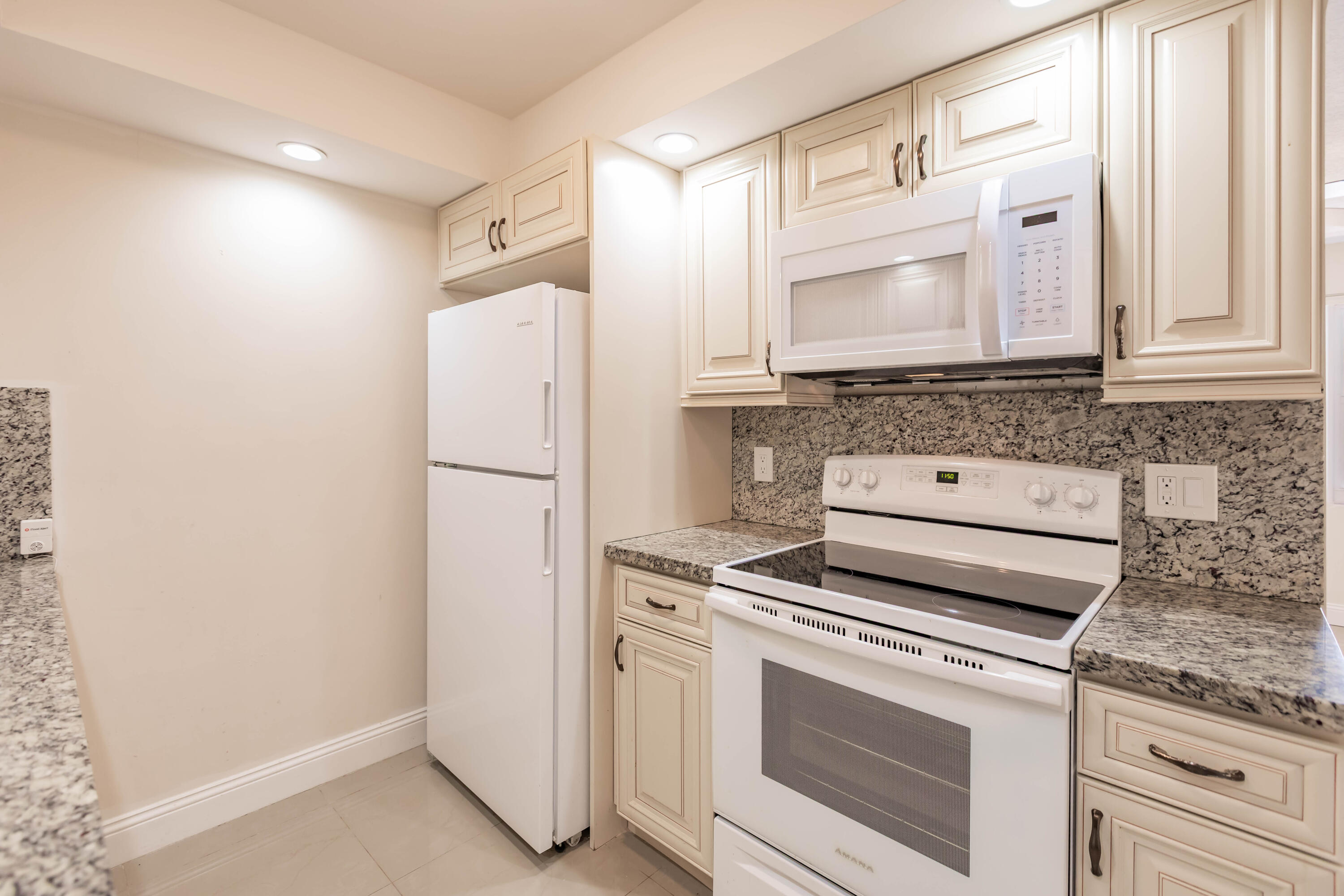 4302 Martinique Circle H3