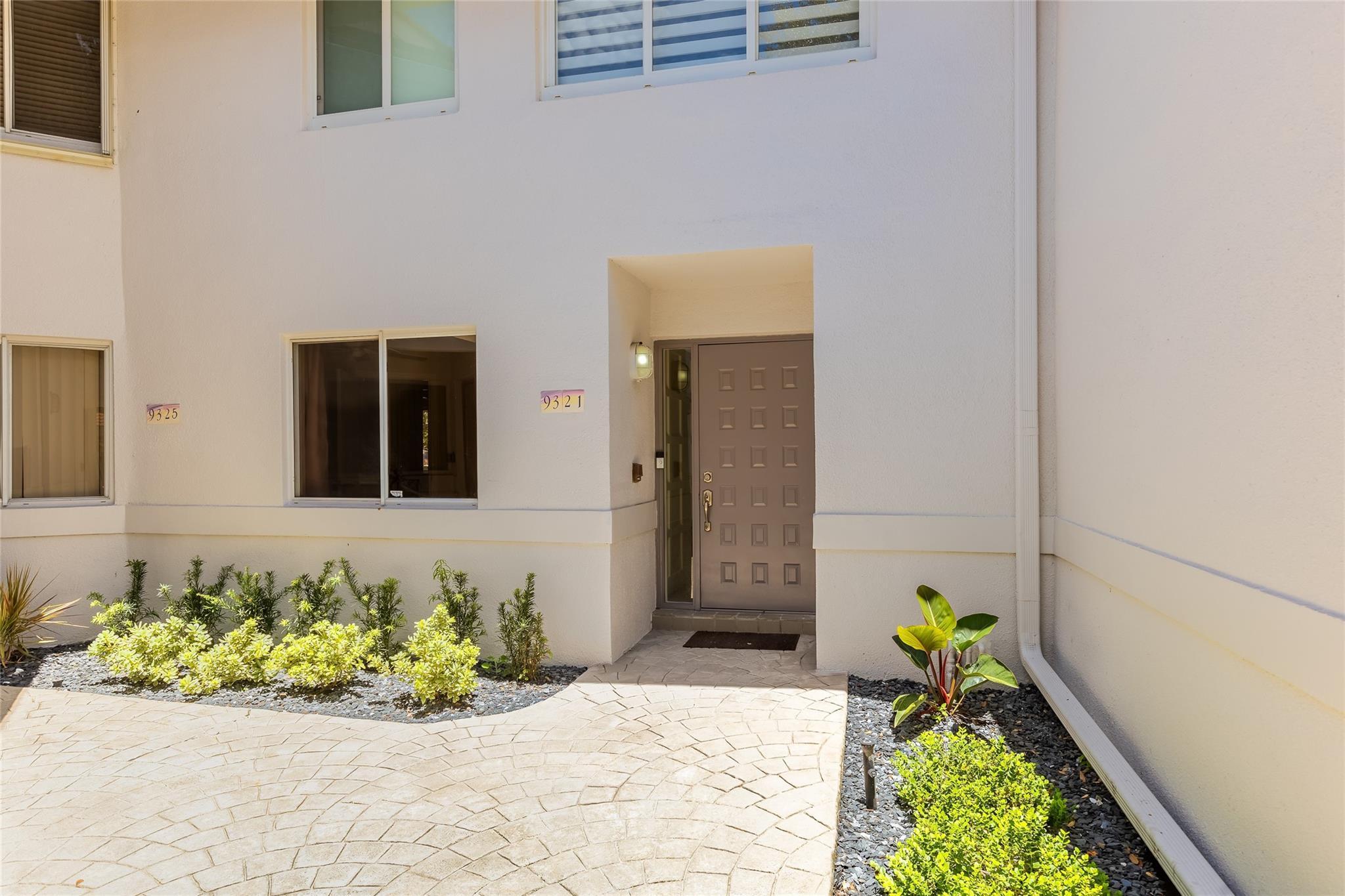 9321 NW 9th Pl 9321