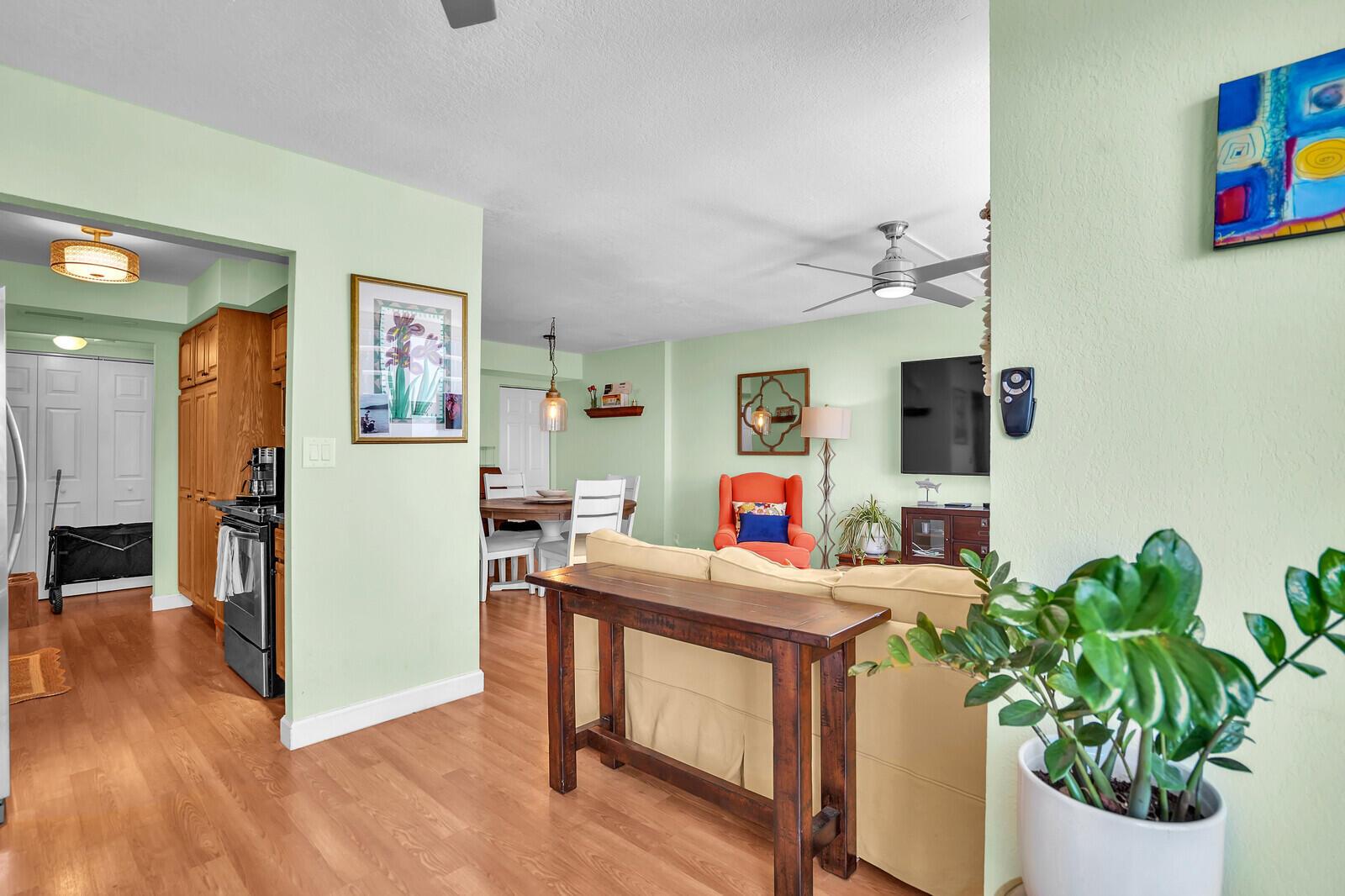 531 N Ocean Boulevard 1102