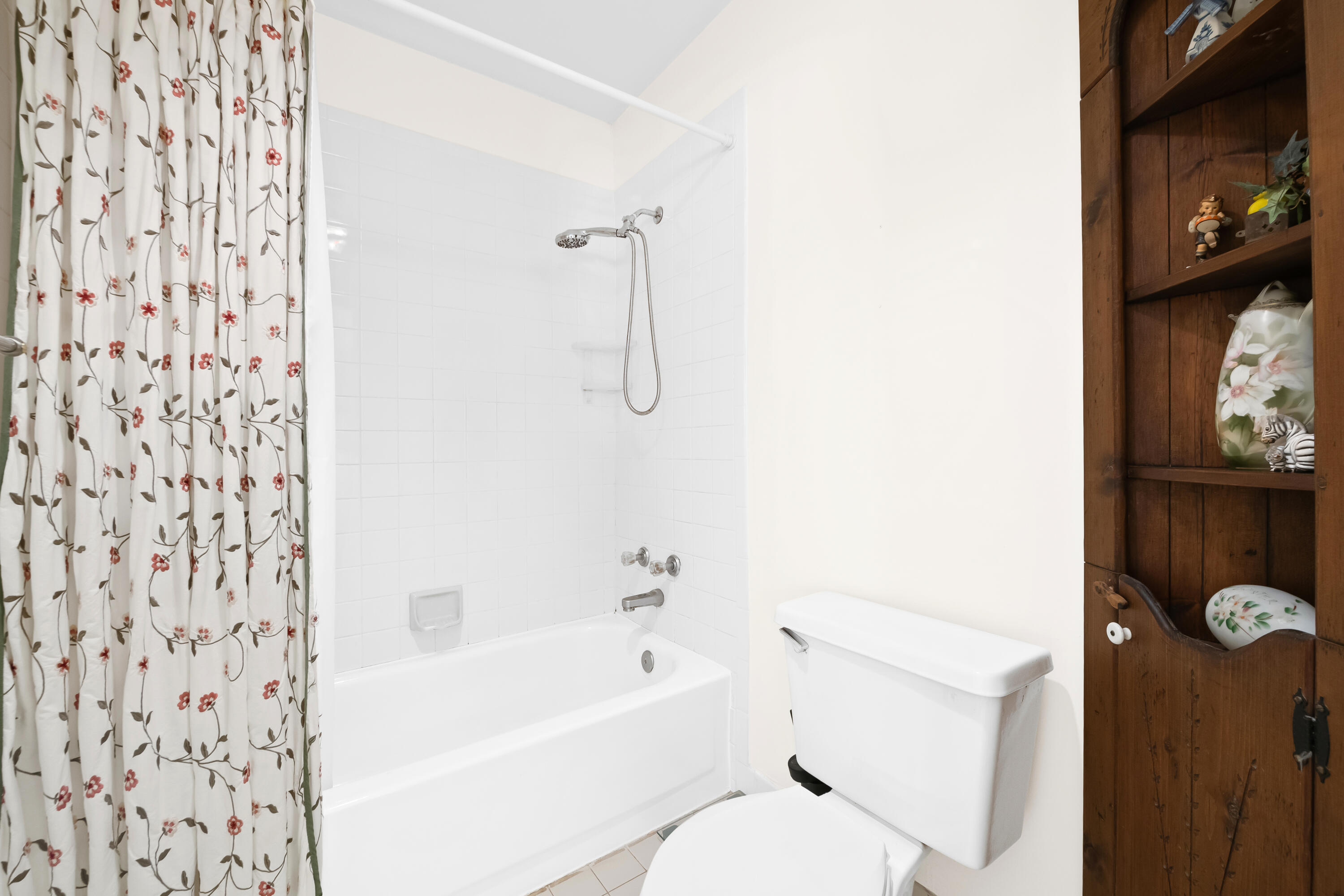 CAPISTRANO TOWNHOMES CONDO - Residential