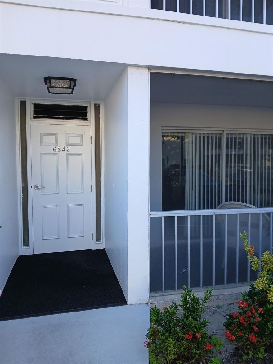 LOCATED ON FIRST FLOOR BLDG. 3, FACING NORTH...THIS CONDO HAS EXTRA LARGE STORAGE (#2 UNIT)..NICE. OPEN KITCHEN ....UPDATED BATHS... WASHER/ DRYER LOCATED IN CLOSET.. TRUE 2 BEDROOM NOT CONVERTIBLE MODEL.... 
FLOORS ARE TILED ...  BOTH BEDROOMS NEED NEW CARPET.  EZ2C.