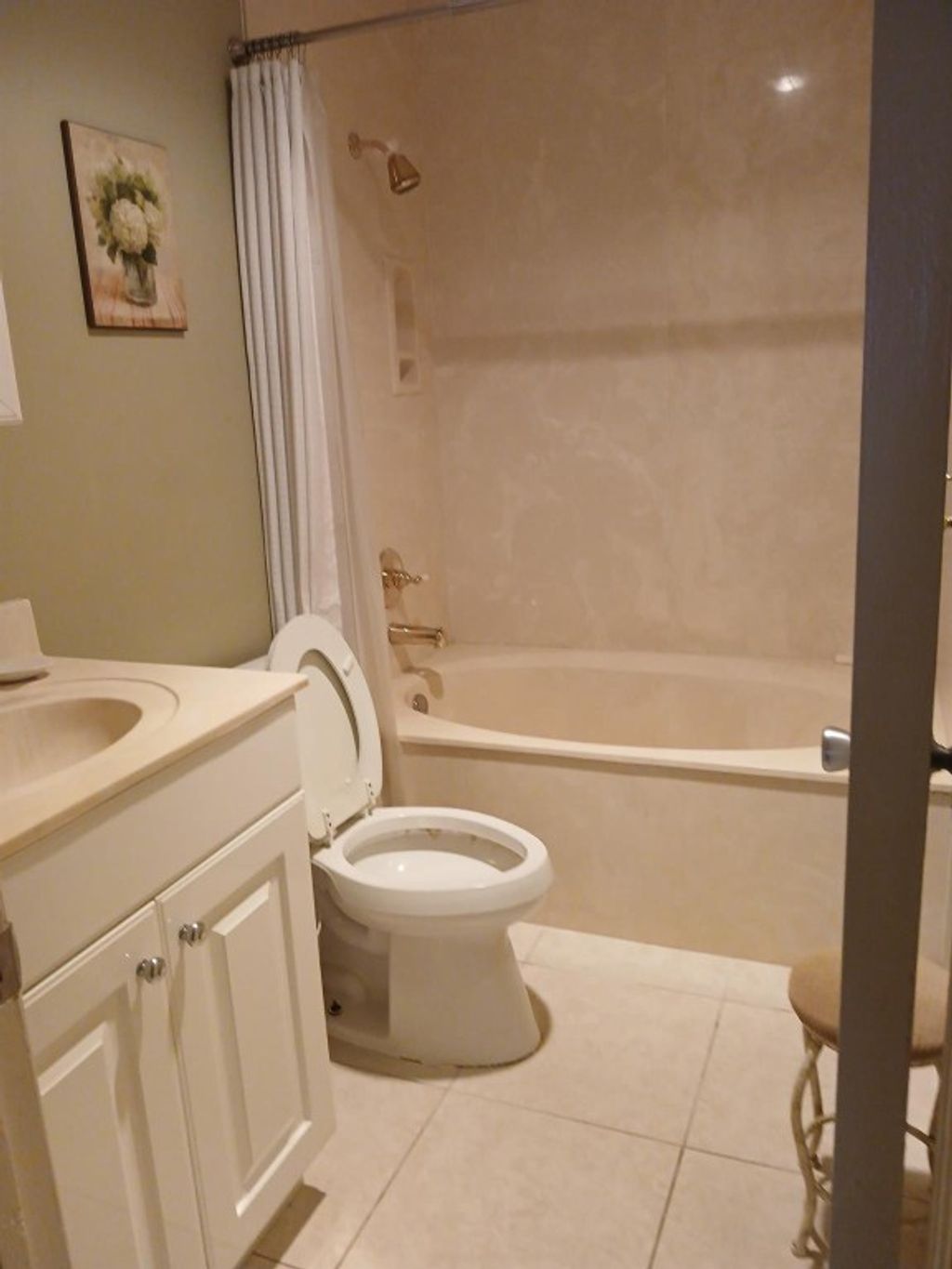 Photo of 6243 Bay Club Drive #2, Fort Lauderdale, FL 33308 (MLS # F10542321)