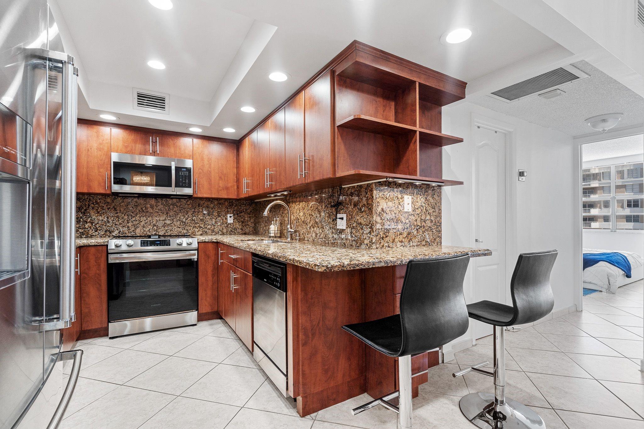 1985 S Ocean Dr 11B