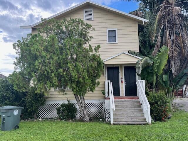 AWESOME 2 STORY DUPLEX! Ready for new Owner. This Duplex is situated on a large lot with plenty of room for the kids and pets to play. Units are in nice condition with 1 upstairs unit available for new tenants or owner occupant. Each unit has its own separate electrical meter. Great property with fantastic income potential. Located in very family friendly quite area of Belle Glade. Ready to make a deal!!!