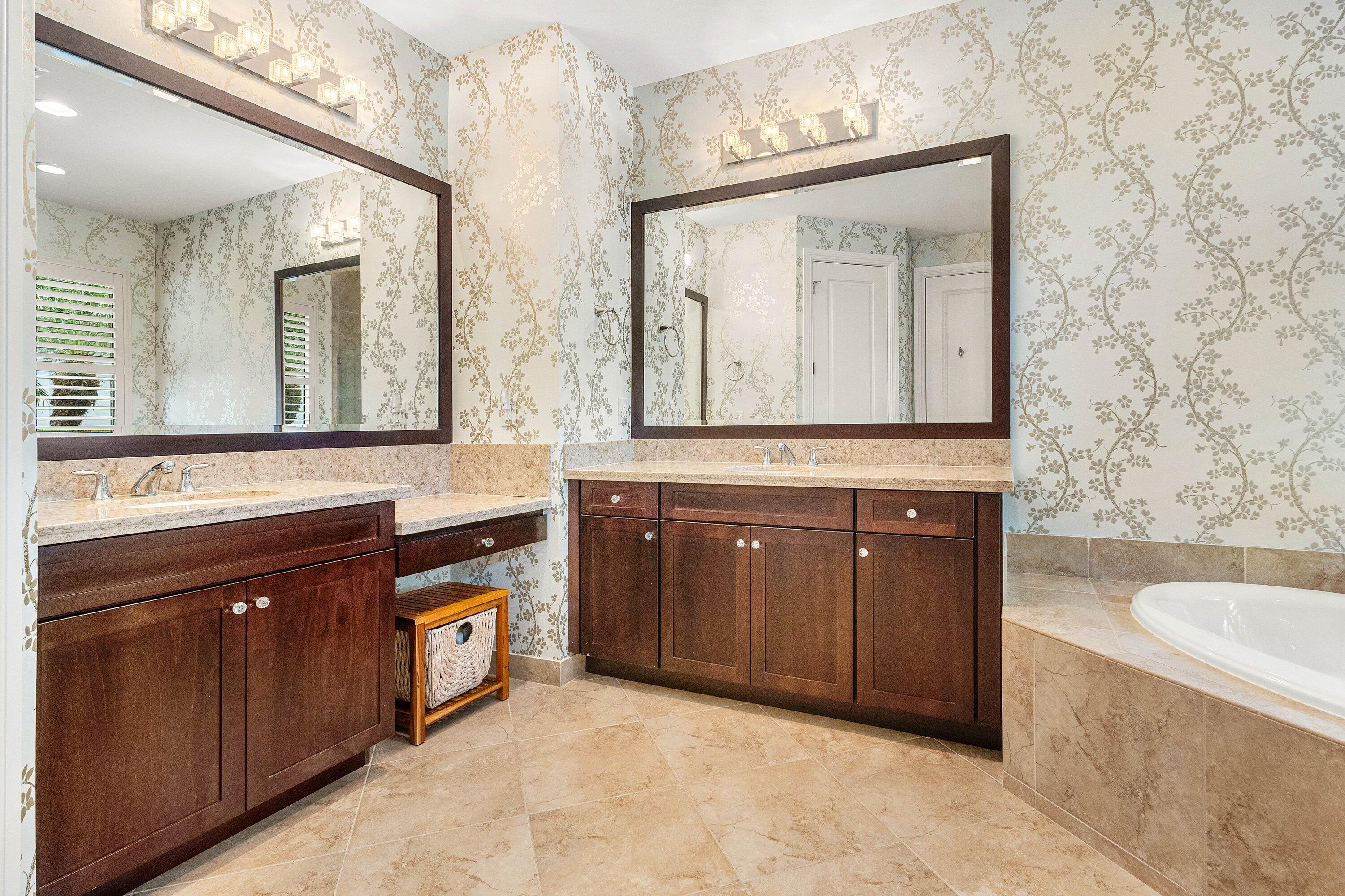 JUPITER COUNTRY CLUB - Residential