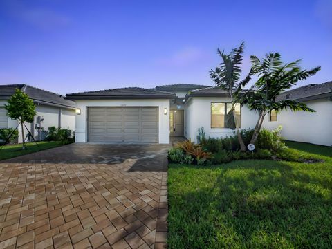 12473 SW Emerald Estuary Terrace Port St Lucie FL 34987