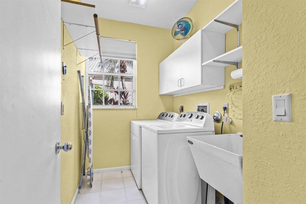 HAMPTON FAIRWAYS AT INDIAN SPRINGS - Residential