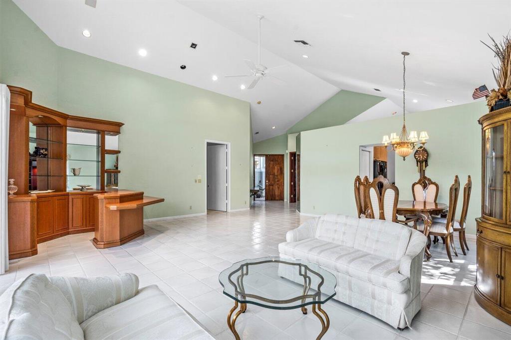 HAMPTON FAIRWAYS AT INDIAN SPRINGS - Residential