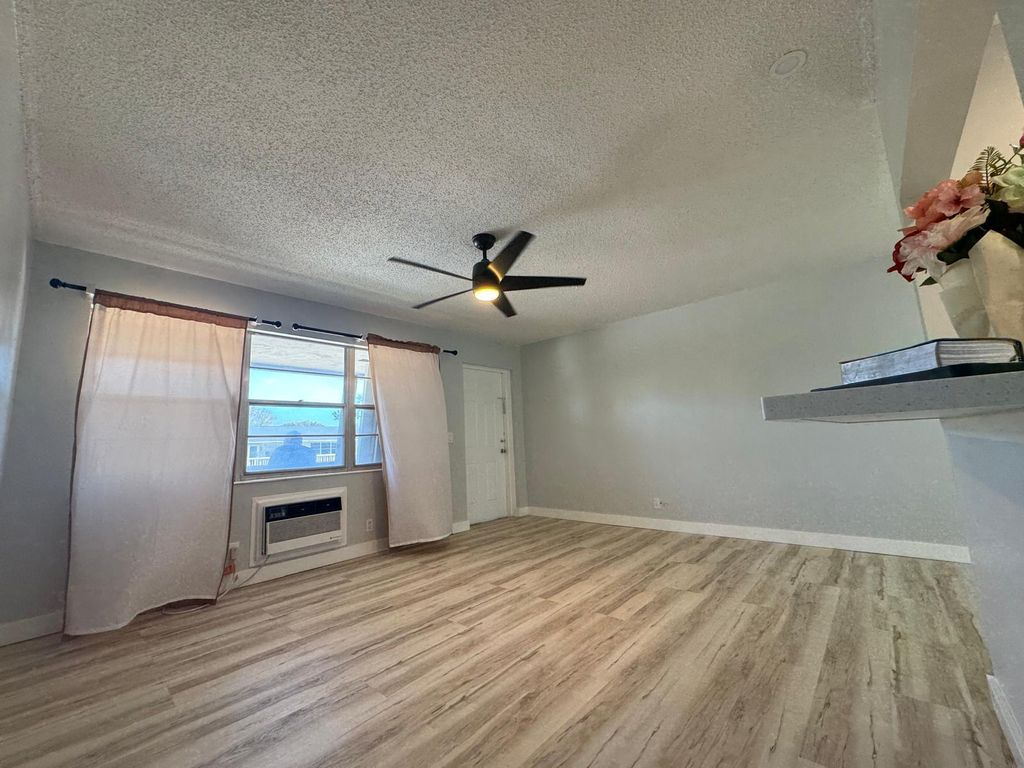 Photo of 176 Sussex #176, West Palm Beach, FL 33417 (MLS # B26007931)